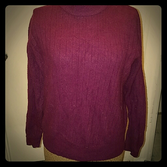 Angora sweater.  45% Angora 40%lambswool Dry clean - Picture 1 of 1